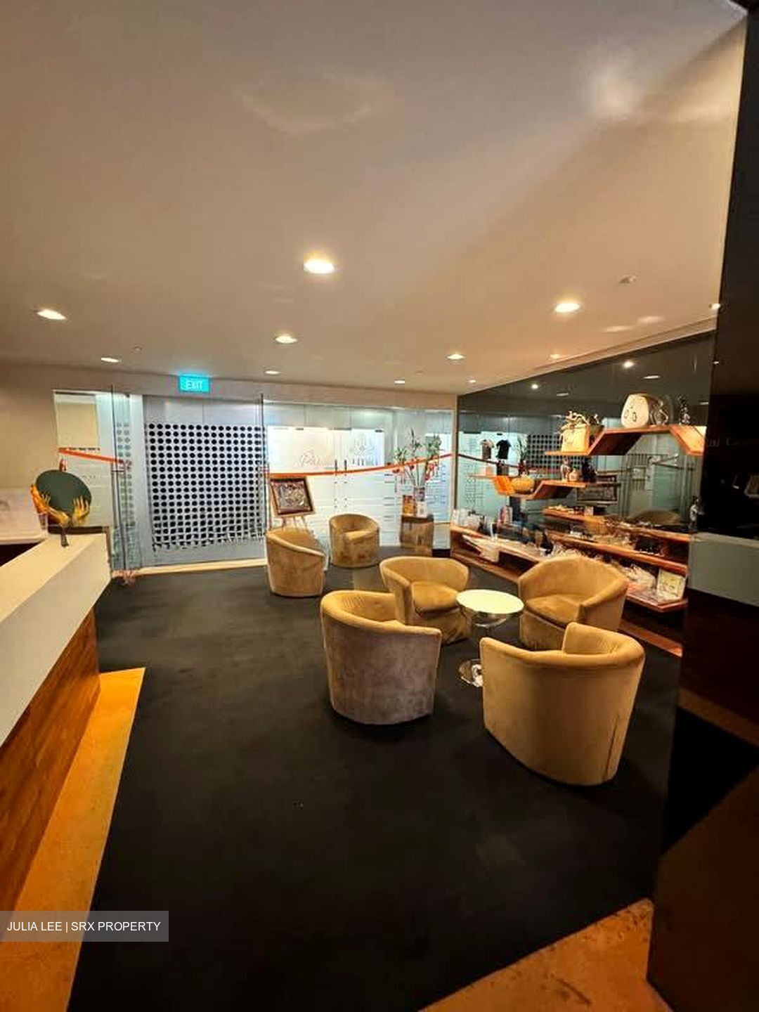 Wisma Atria (D9), Office #570010911